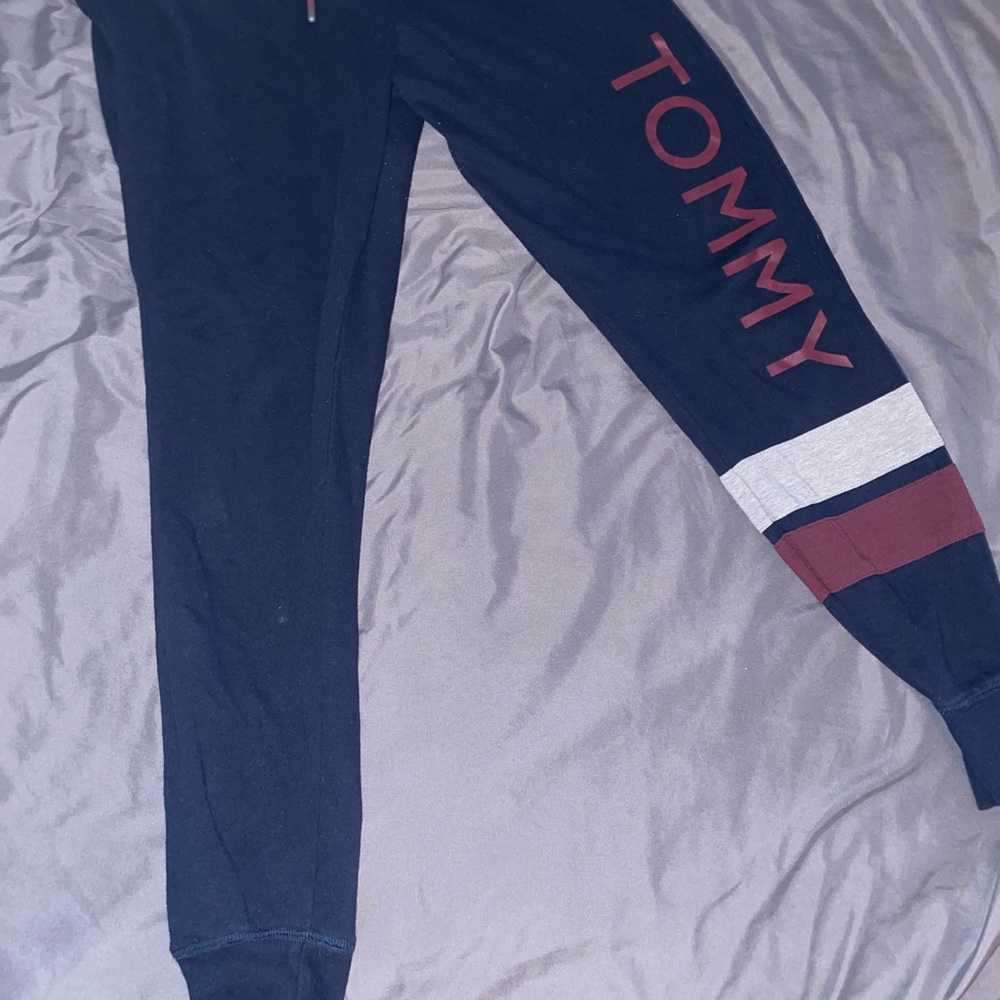 Tommy Hilfiger Womens Navy and Burgundy Joggers